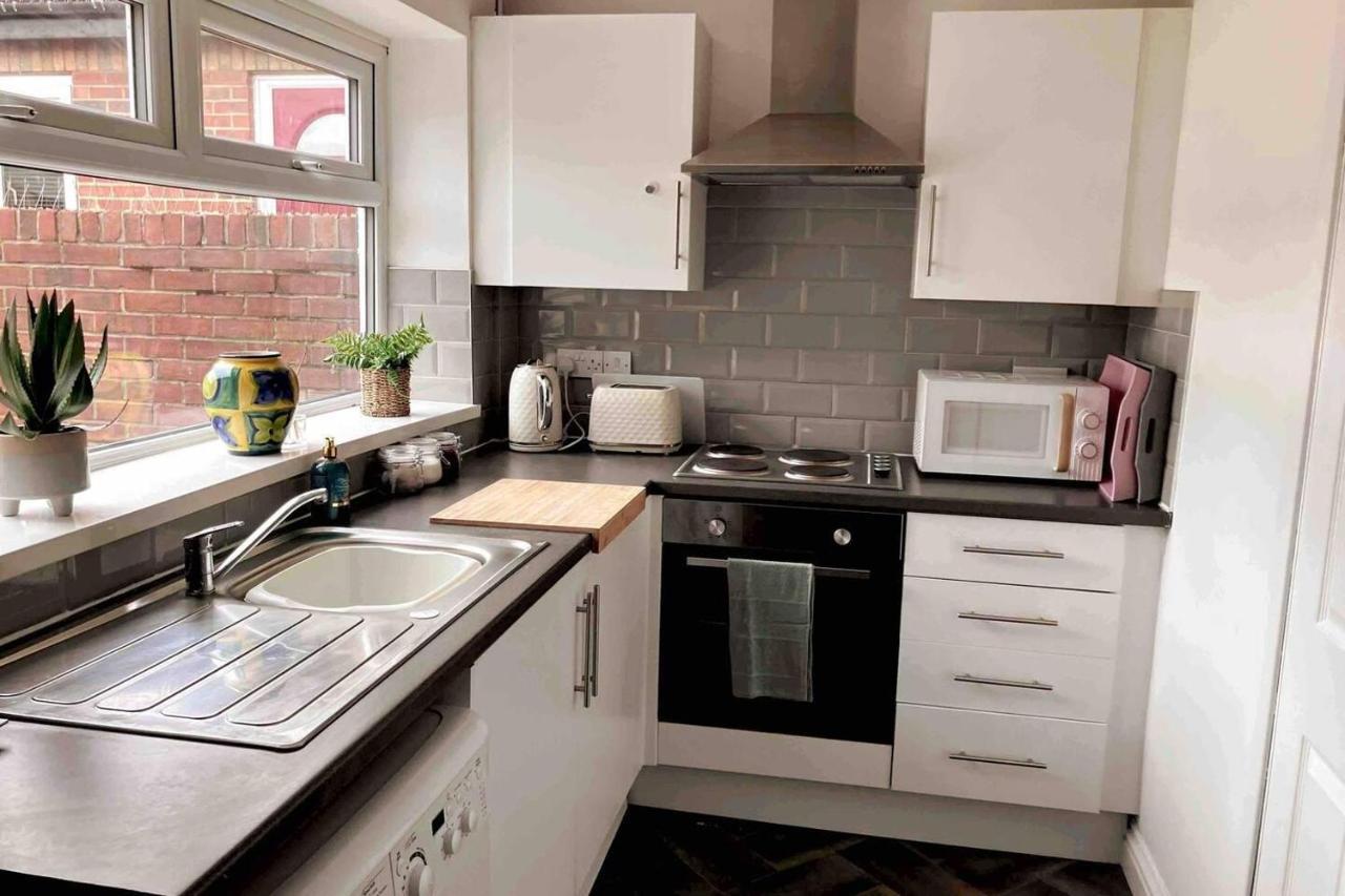 2 Bed Easy Access To Whole Sunderland (Tyne and Wear)