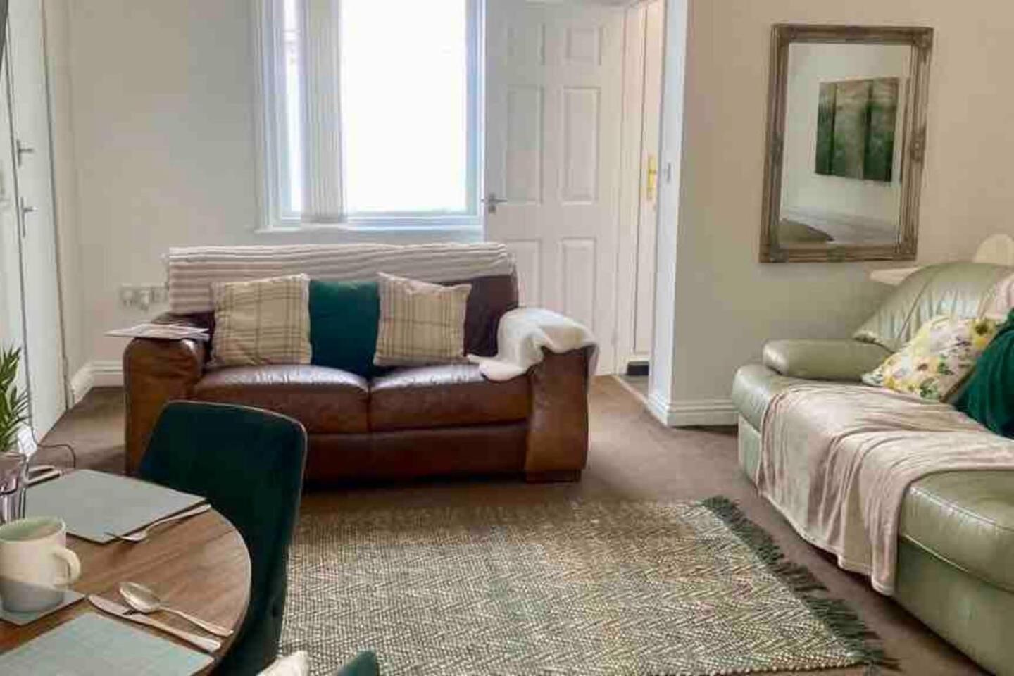 2 Bed Easy Access To Whole Vakantiehuis *